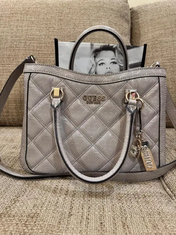 JUAL TAS CADDIE GIRLFRIEND SATCHEL - TAS GUESS ORIGINAL PURPLE