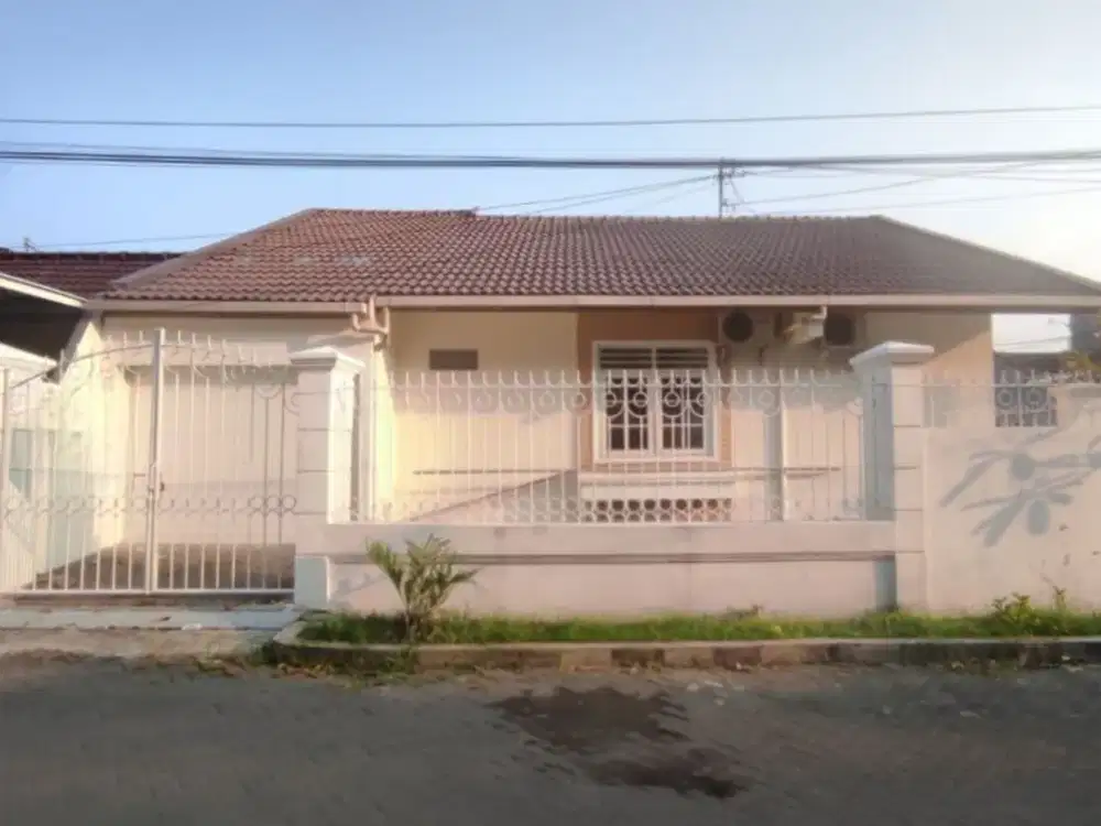 Rumah Sutorejo Tengah STRATEGIS, ROW 2.5 MOBIL