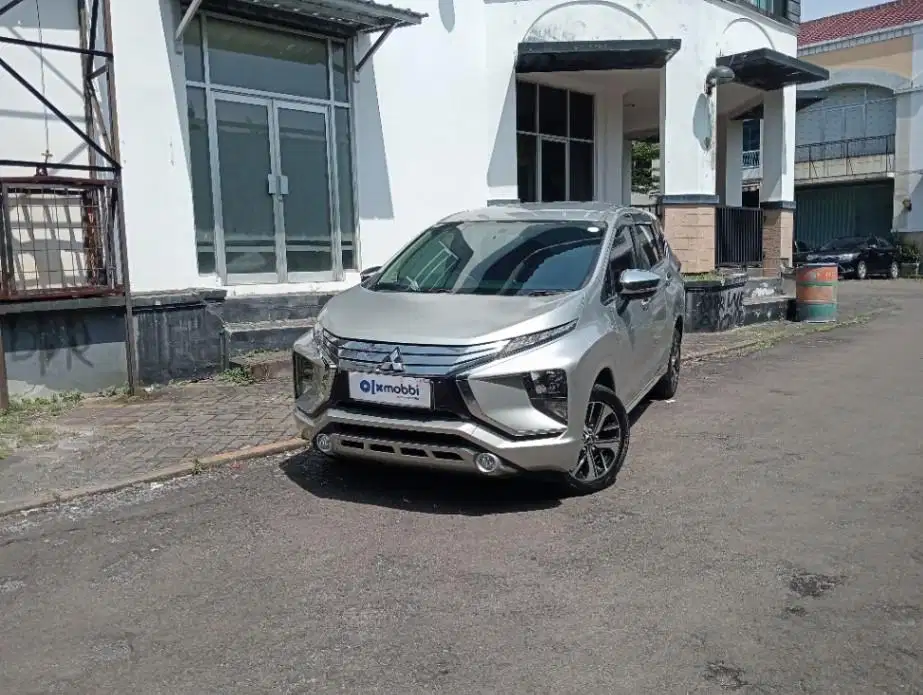 Pajak Panjang - MITSUBISHI XPANDER 1.5 ULTIMATE BENSIN A/T 2019 SILVER