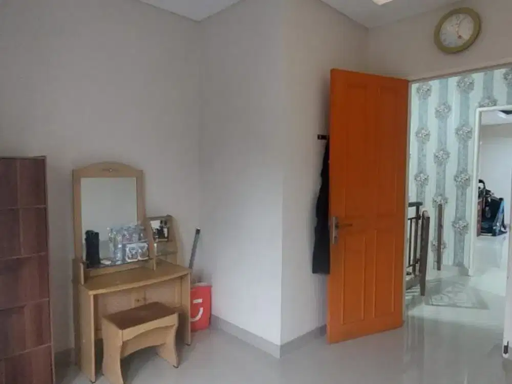 Dijual Cepat Rumah 2 Lantai SHM di Mutiara Taman Palem Cengkareng Jakarta Barat