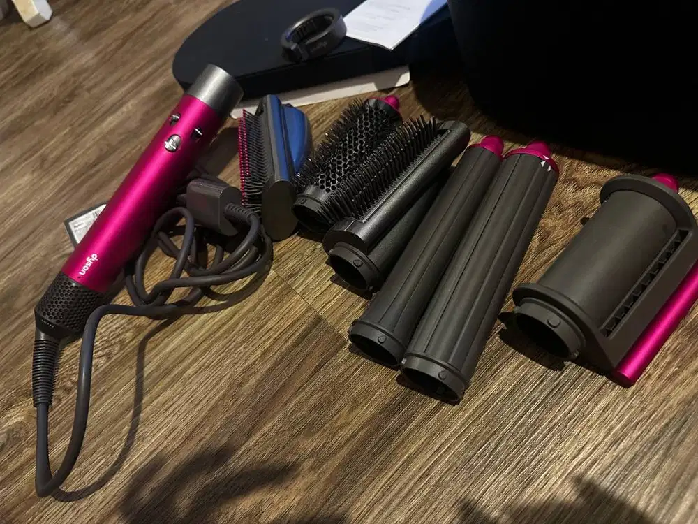 Di Jual Dyson Airwrap Multi-Styler Complete (fuchsia) (negotiable)