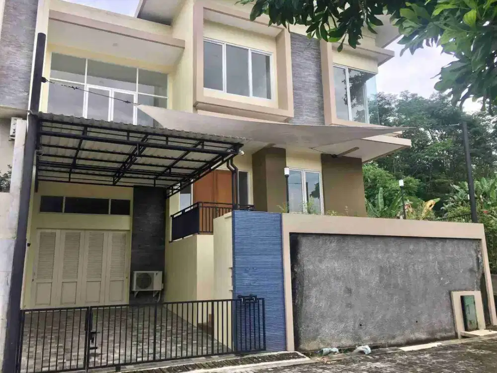 Rumah Bagus Candi Golf Jangli Semarang