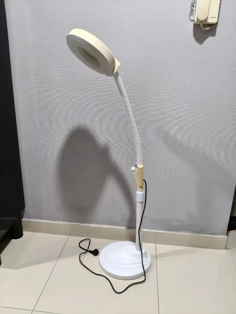 Lampu Magnifying LED Facial Eyelash Extension