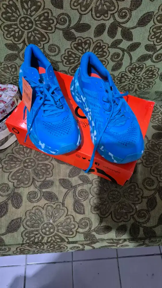 Sepatu run running Ortus Ortuseight Hyperblast ukuran nomor 41 / 26,5