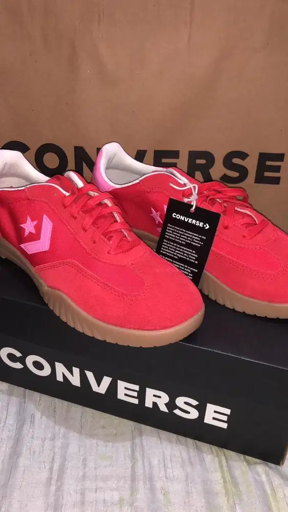 Sepatu converse run star traine