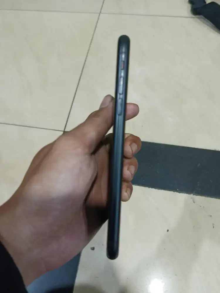 Jual HP IP XR 64GB NO MINUS