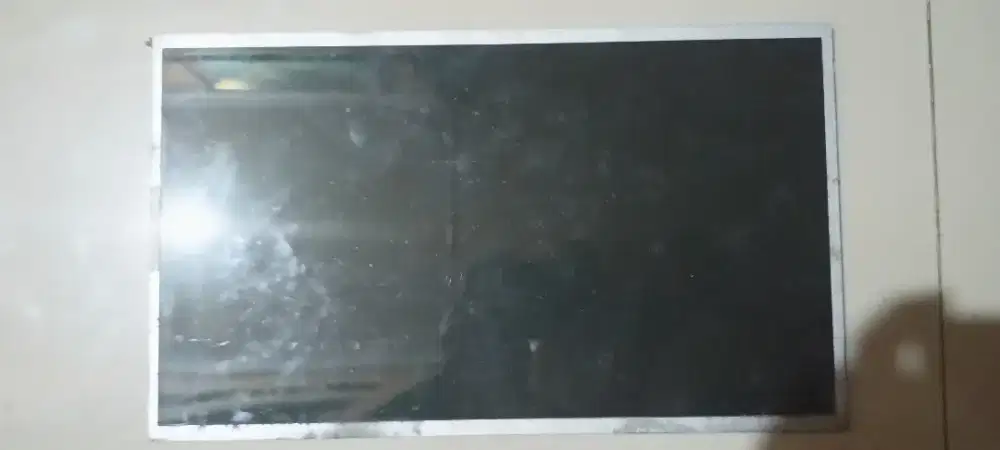 layar laptop 14 inch