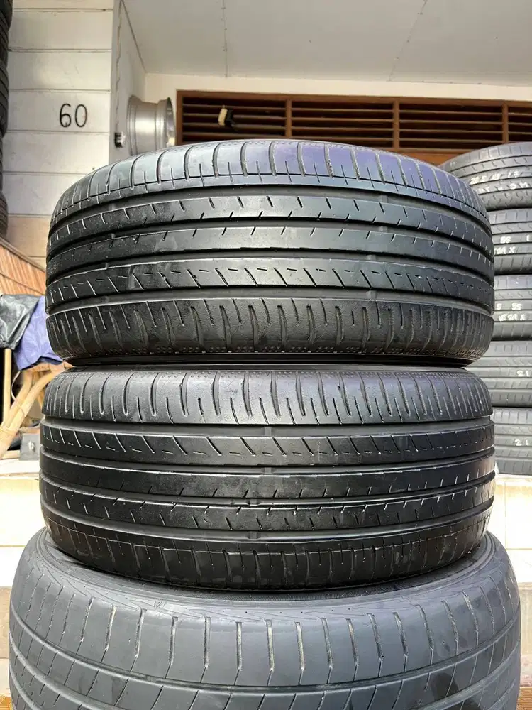 Ban Yokohama BluEarth-GT 225 50 r17 2Pcs