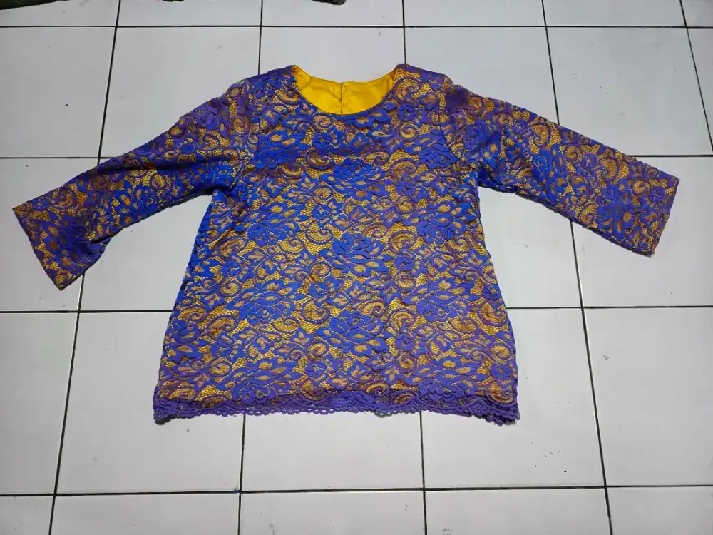 Setelan renda rok & blus jumbo