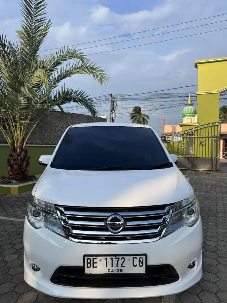 SERENA 2017 METIK BENSIN