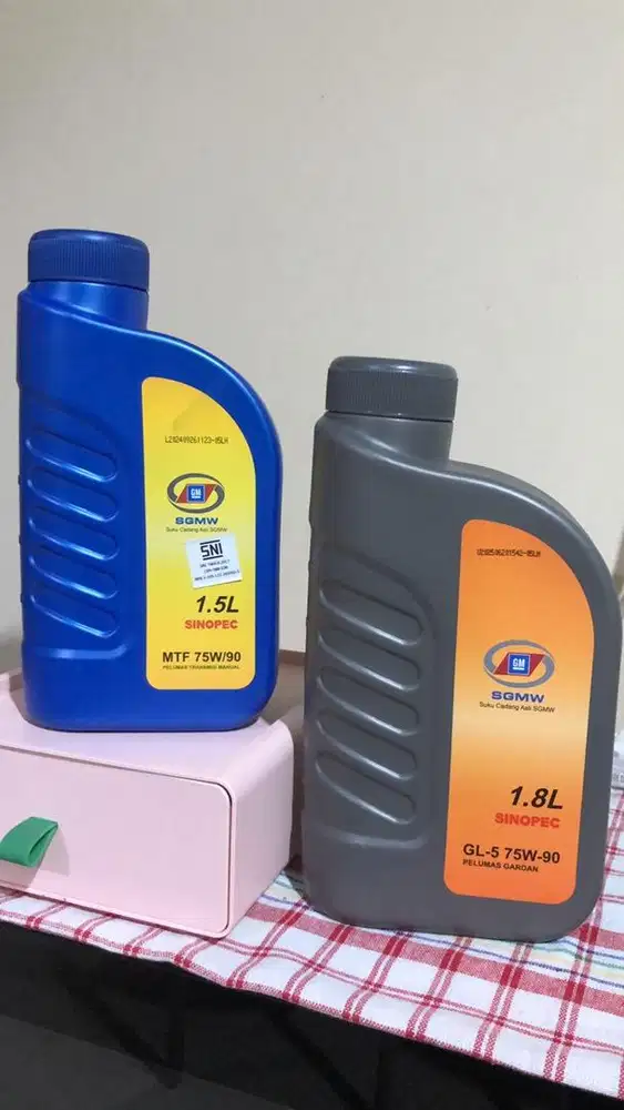 OLI mobil wuling confero cortez almaz