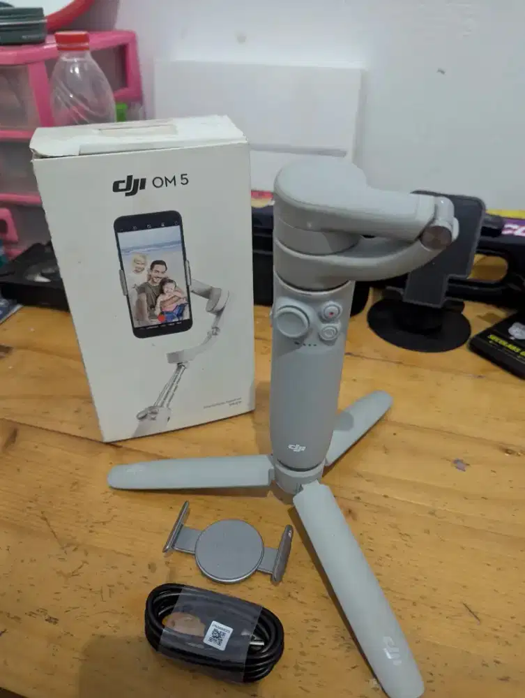 DJI Osmo Mobile 5