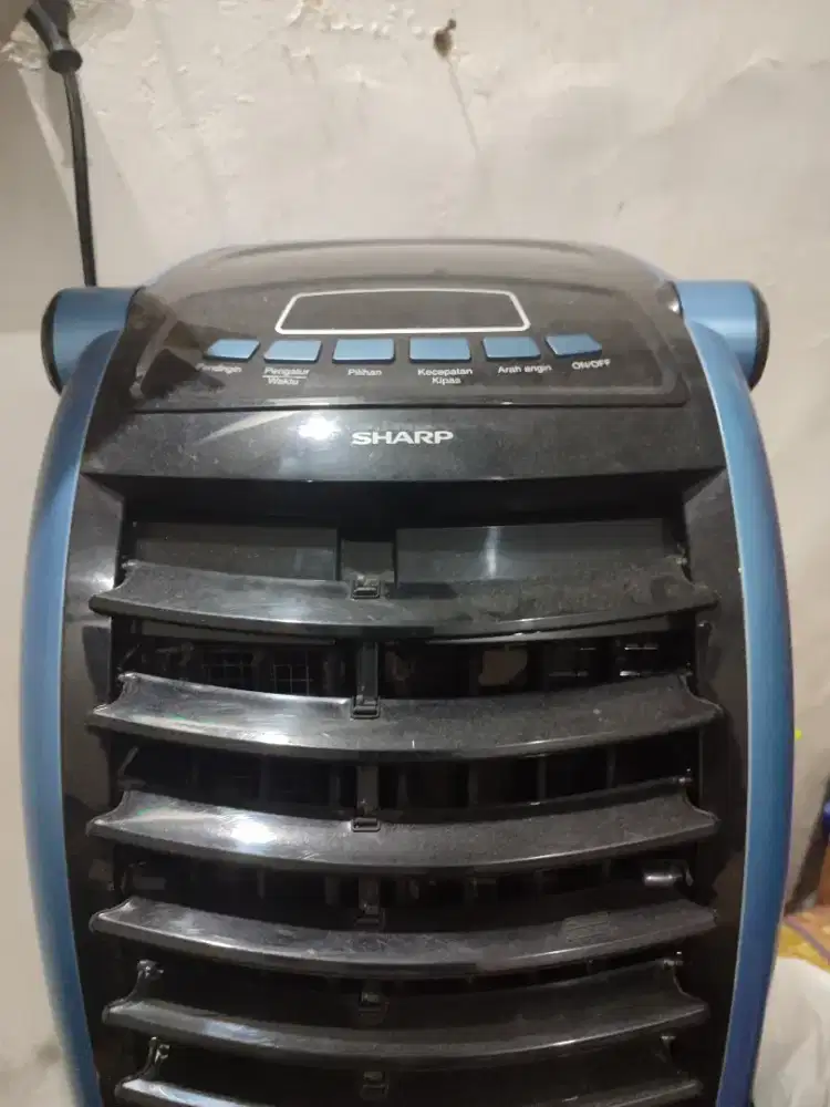 Air cooler merek Sharp