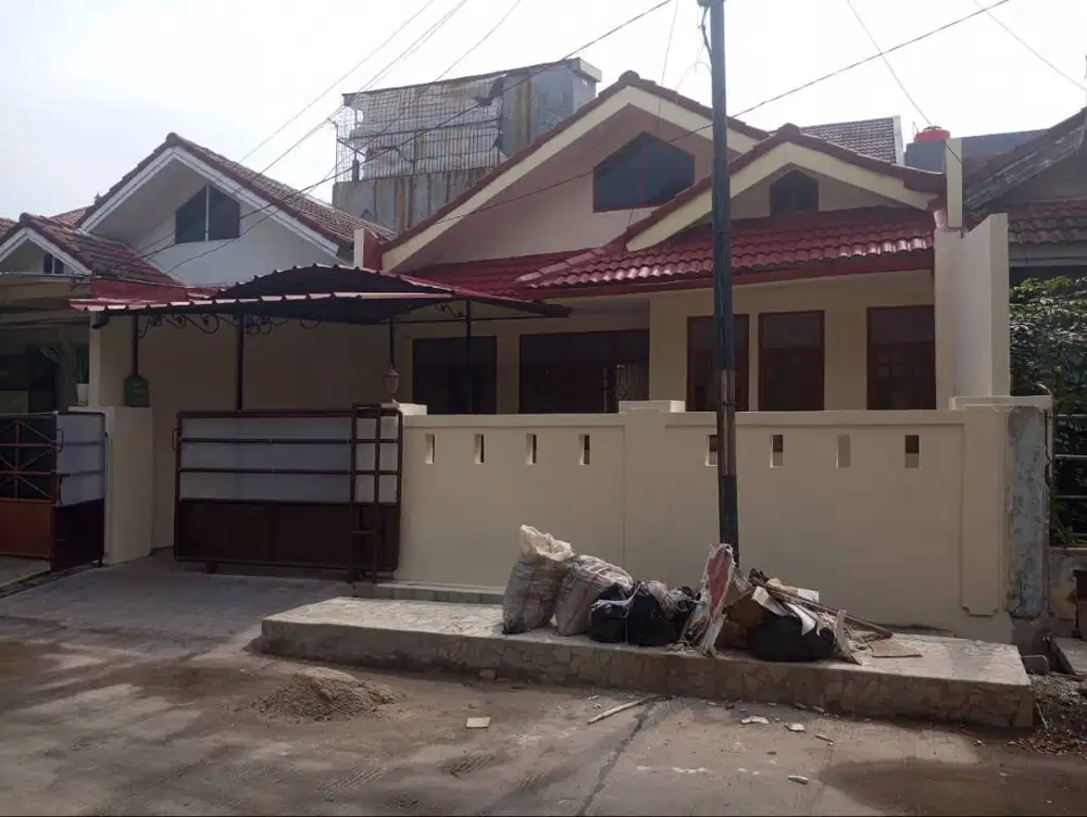 Dijual Rumah Siap Huni Luas 128 Mtr di Taman Harapan Baru Kota Bekasi