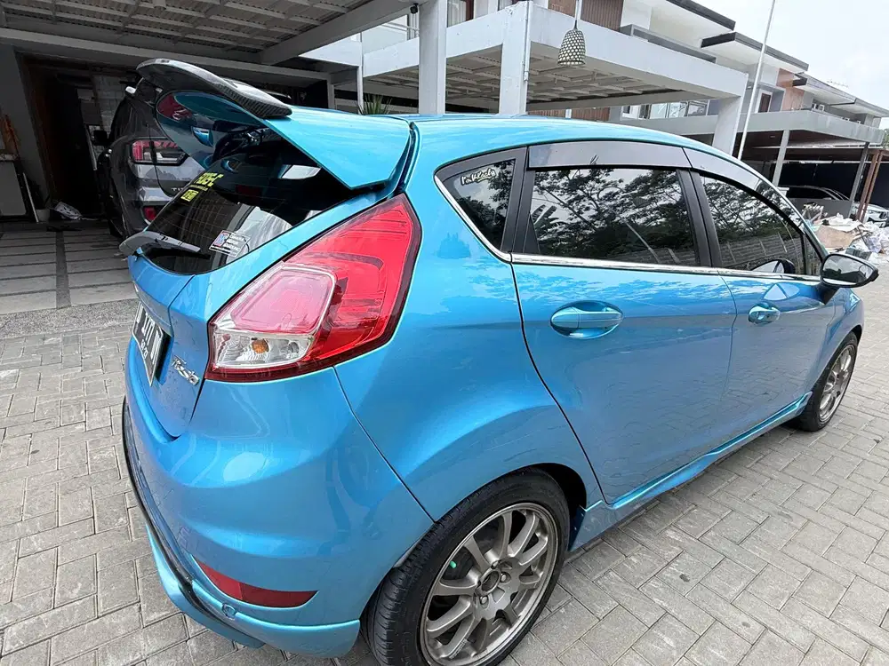 Ford Fiesta Ecoboost 1.0 AT 2014