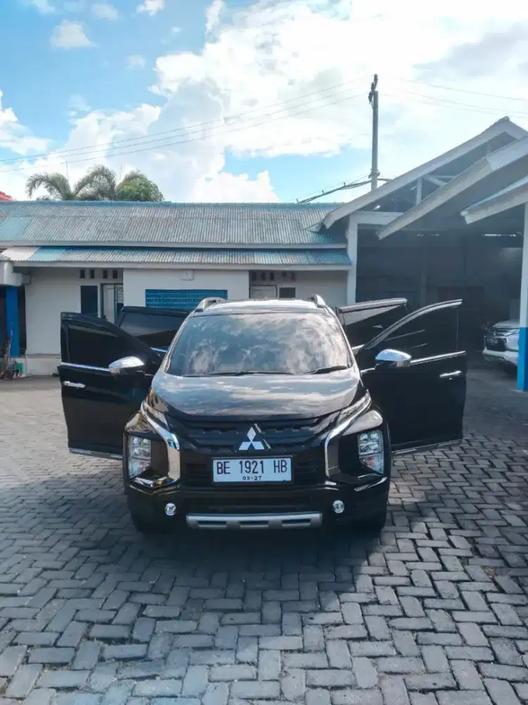 Mitsubishi x pander th 2022 kondisi mulus terawat