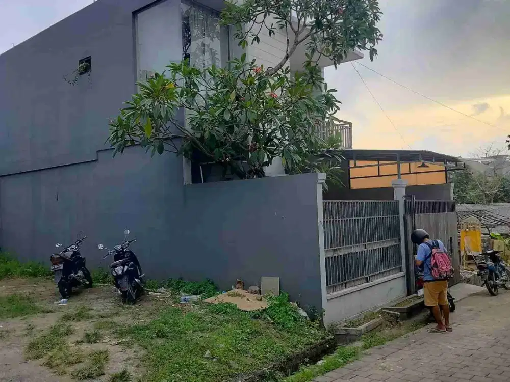 DIJUAL RUMAH LANTAI 2 LOKASI JALAN TRENGGANA PENATIH