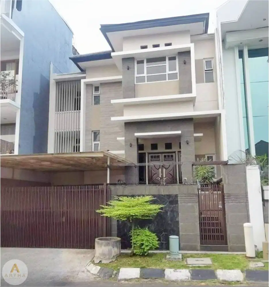 rumah di pasteur semi furnish siap huni dekat ke tol pasteur