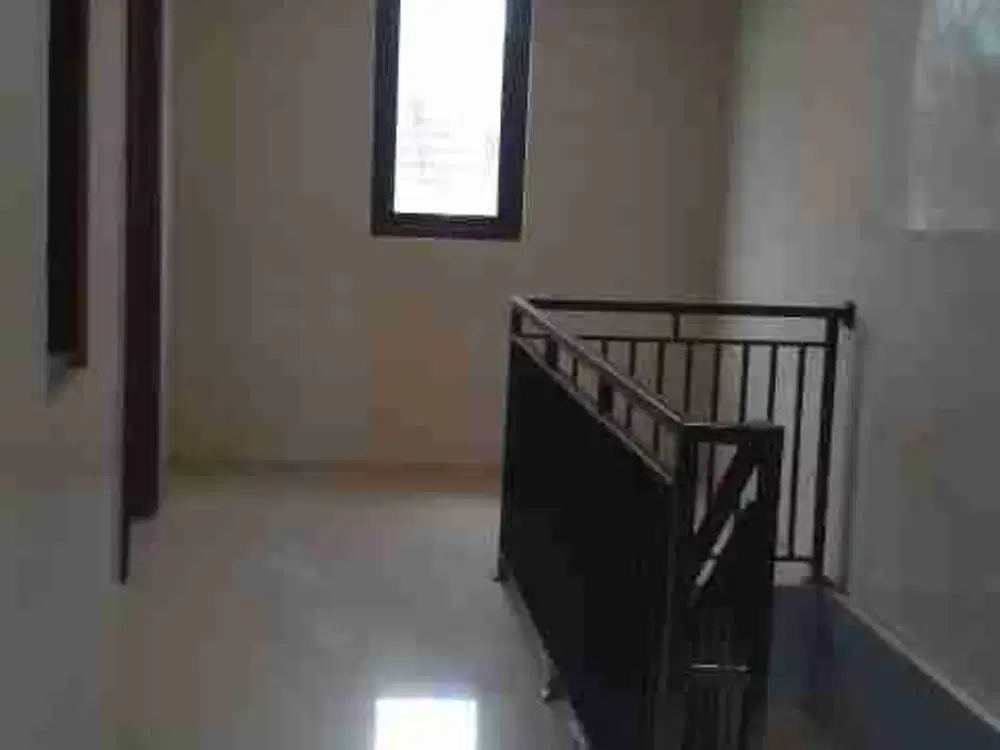 DIJUAL RUMAH LANTAI 2 LOKASI DALUNG KWANJI