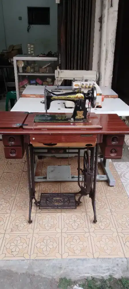 Di jual mesin jahit clasik bterplay