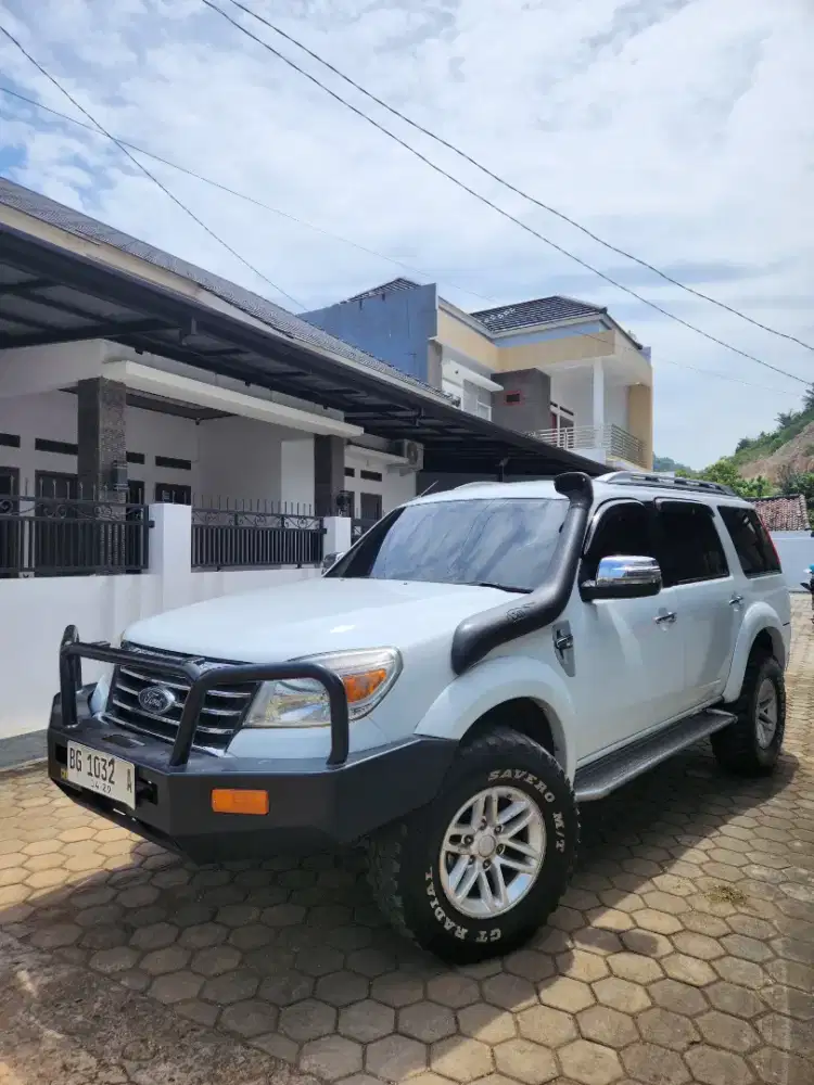 Ford Everest 2011 model 4X4 Manual