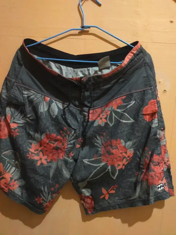 Celana surfing BILABONG original size 32
