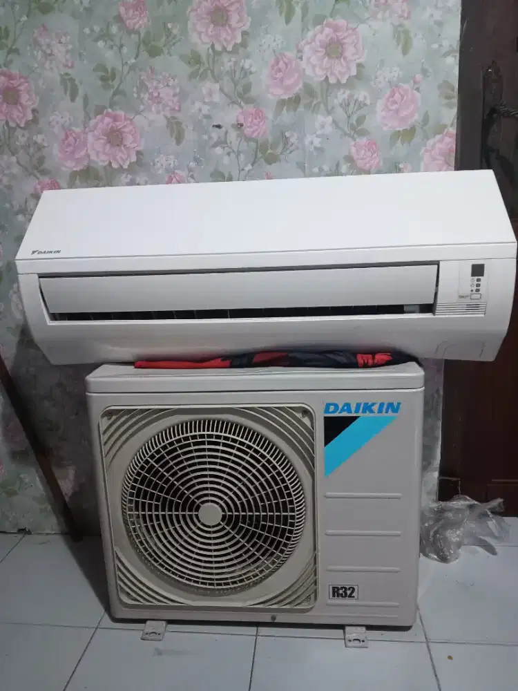 AC Daikin 1 PK Normal Include Pemasangan