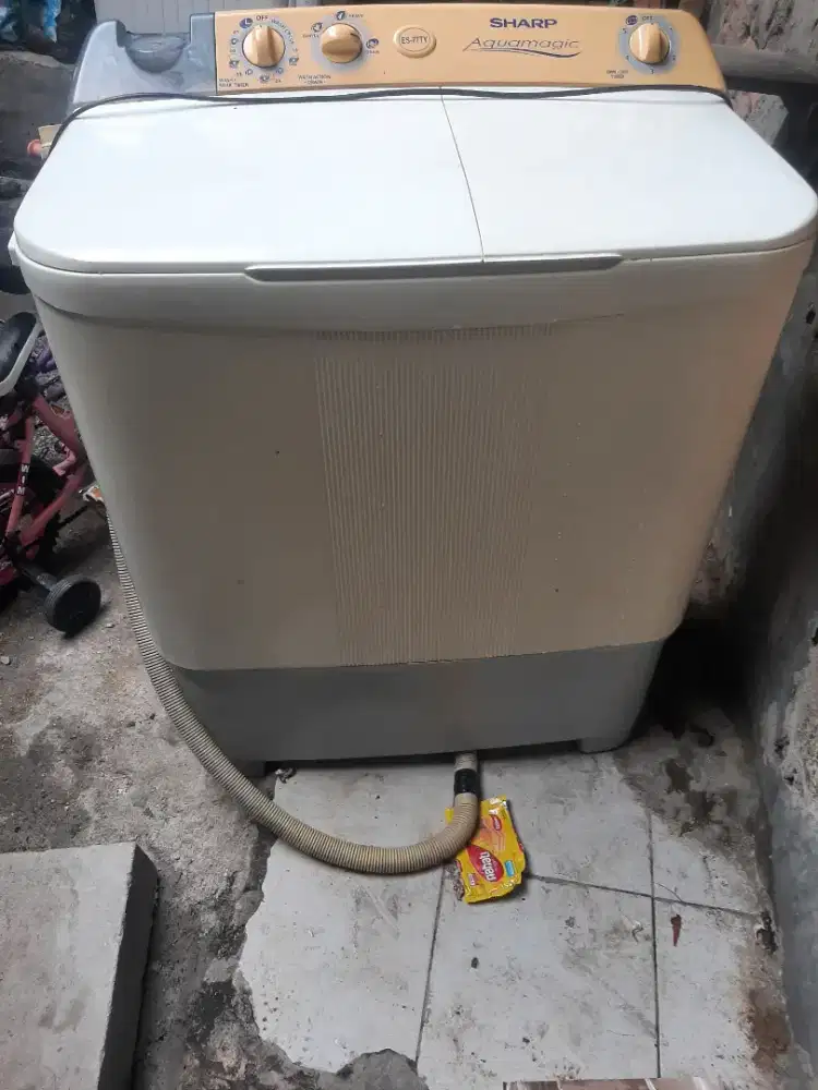 Jual mesin cuci 2 tabung merk sharp kapasitas 10 kilo normal semua