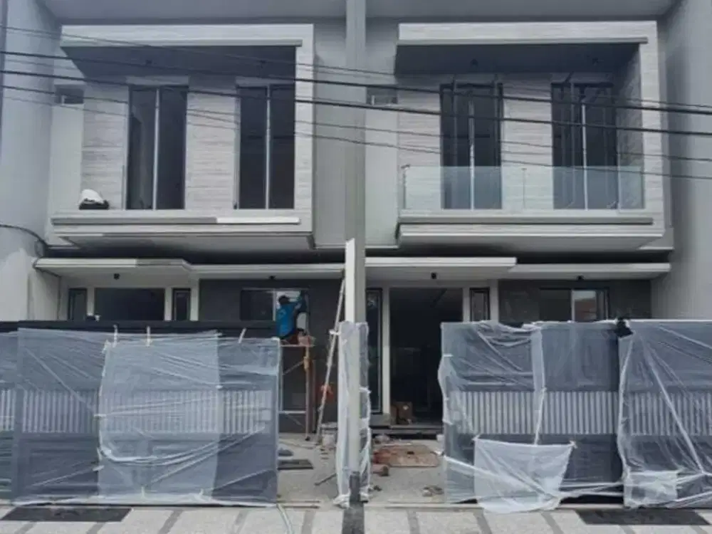 Rumah 2 Lantai Dharmahusada Indah Utara