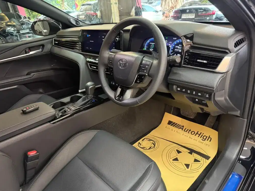 DP10% [Km1.000] Camry HEV Hybrid 2025 Black #AUTOHIGH