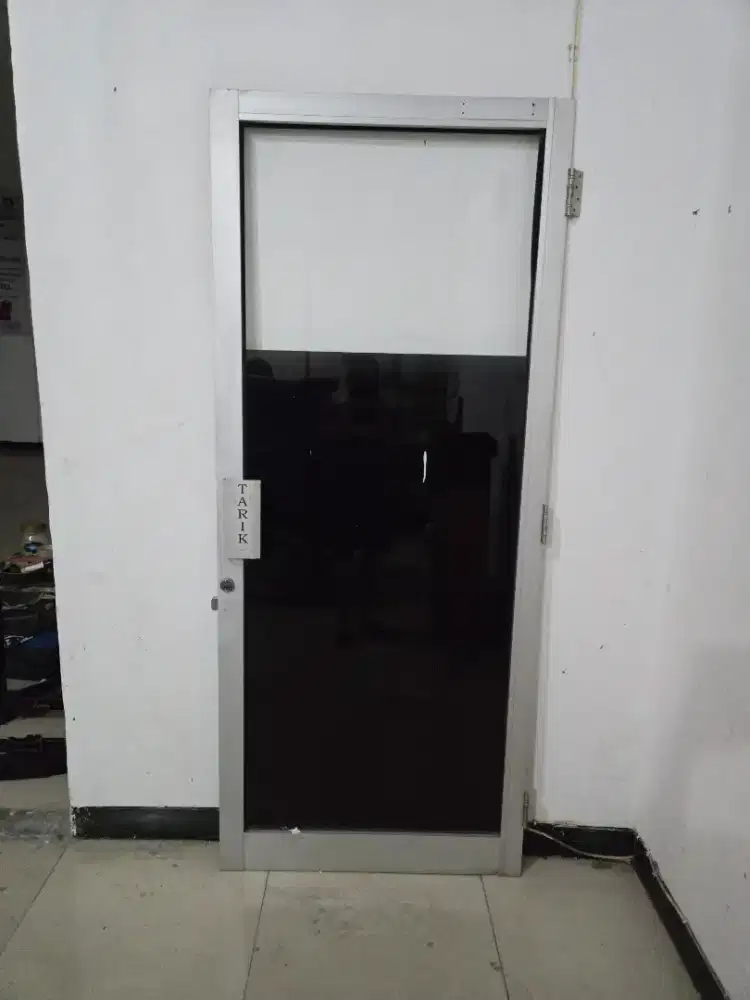 Jual rugi Pintu kaca alumunium crom siap pakai copotan 2M x 84 kunci 2