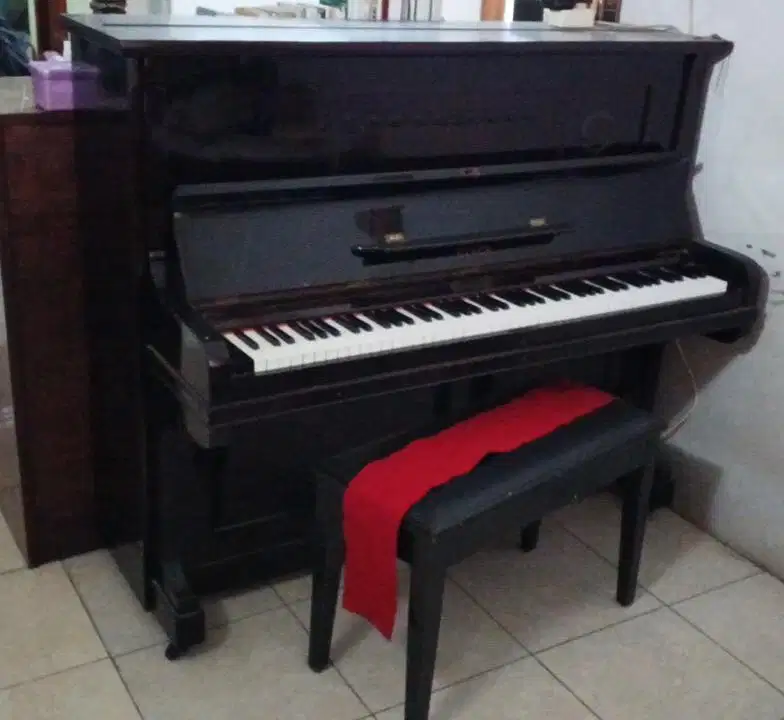 Piano Bekas from Soerabaia