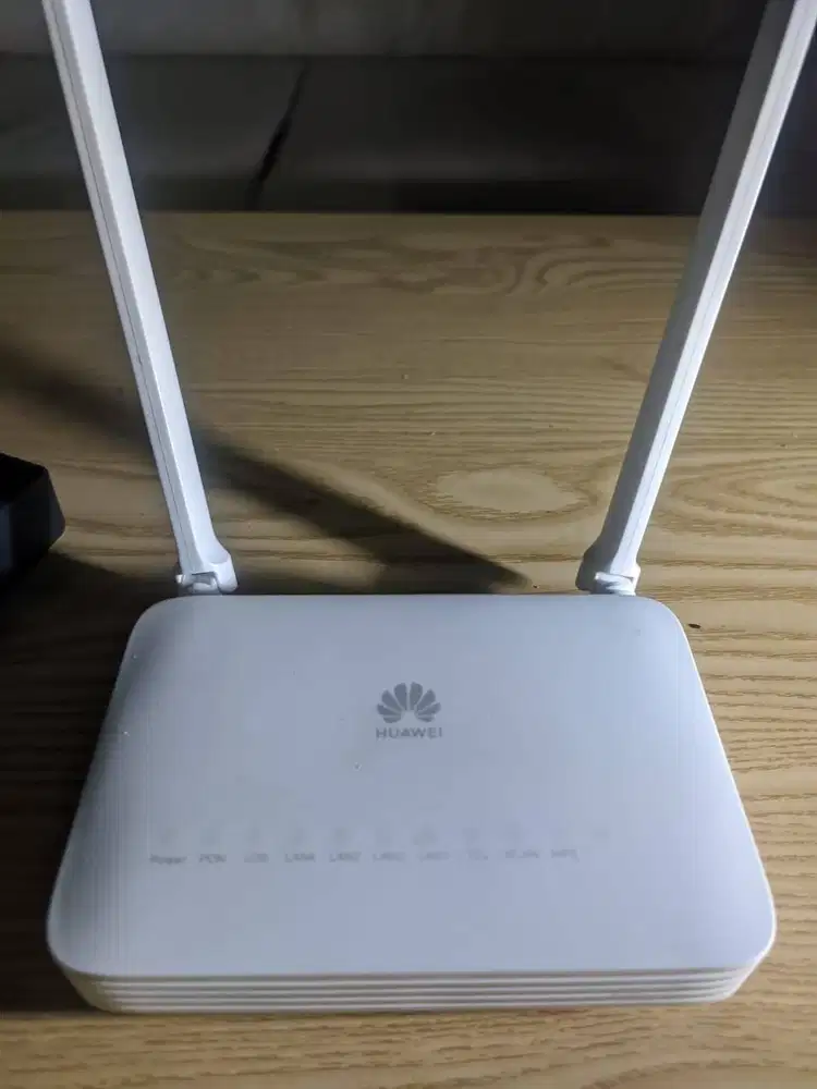 MODEM ROUTER HUAWEI GPON EG8141A5 ECHOLIFE TERMINAL PORT HIJAU