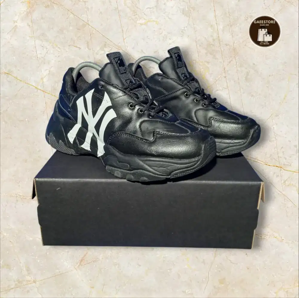 PRELOVED/THRIFT SEPATU PRIA WANITA SNEAKERS MLB NY YANKEES CHUNKY