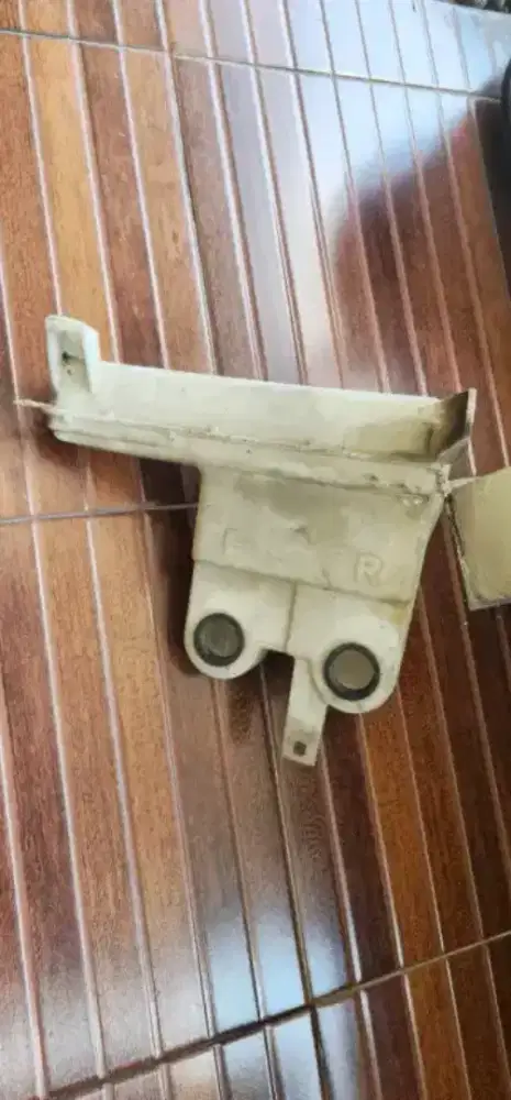 Tabung Air Wiper Grand Innova 2010-2011