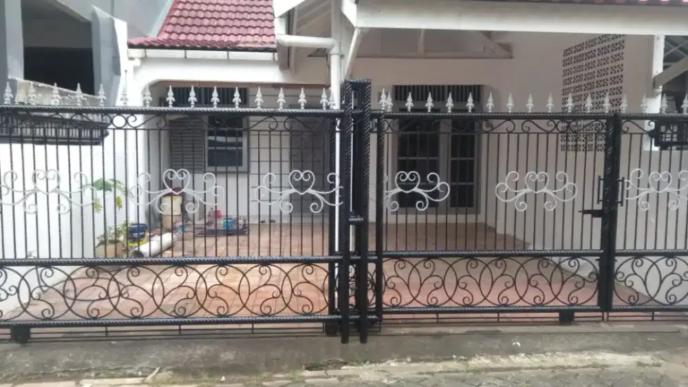Di kontrakan rumah 3 lantai murah,aman nyaman asri lokasi strategis.