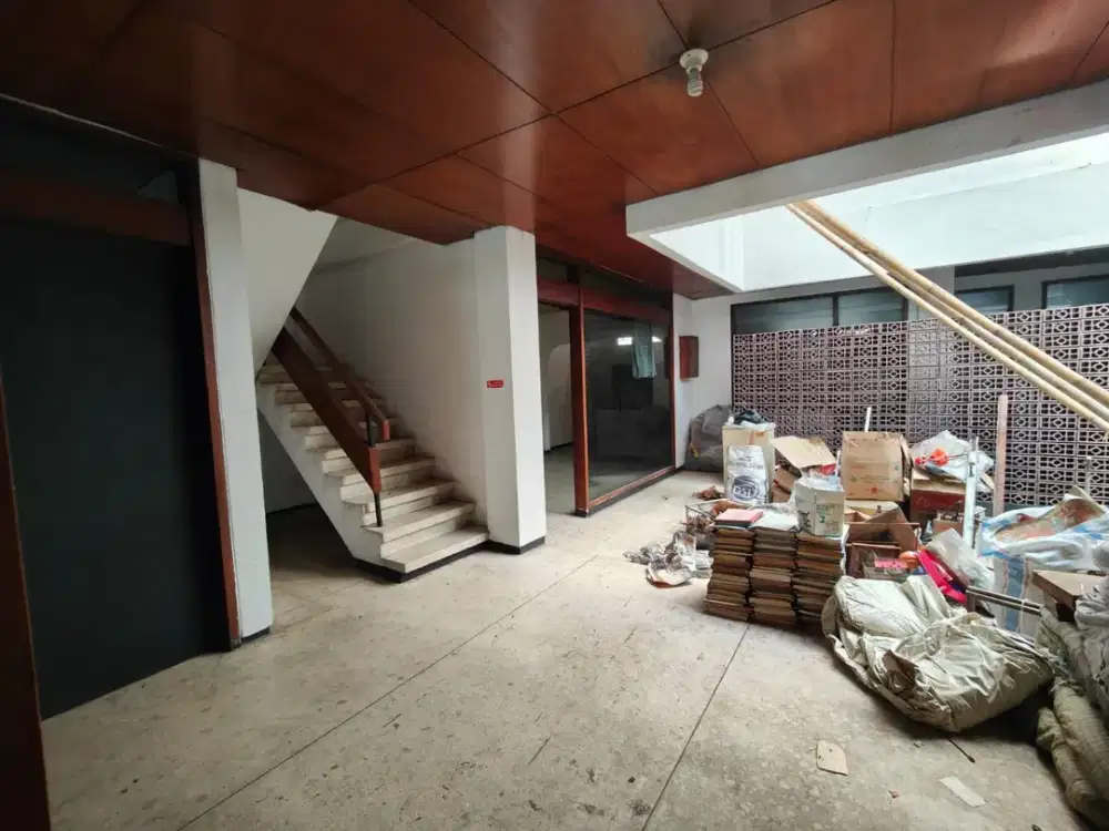 Murah Rumah Strategis Tengah Kota di Sayap Riau