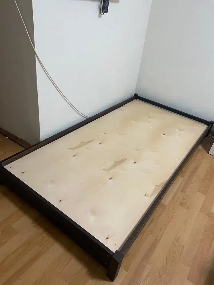 Divan Tempat Tidur 200 x 100