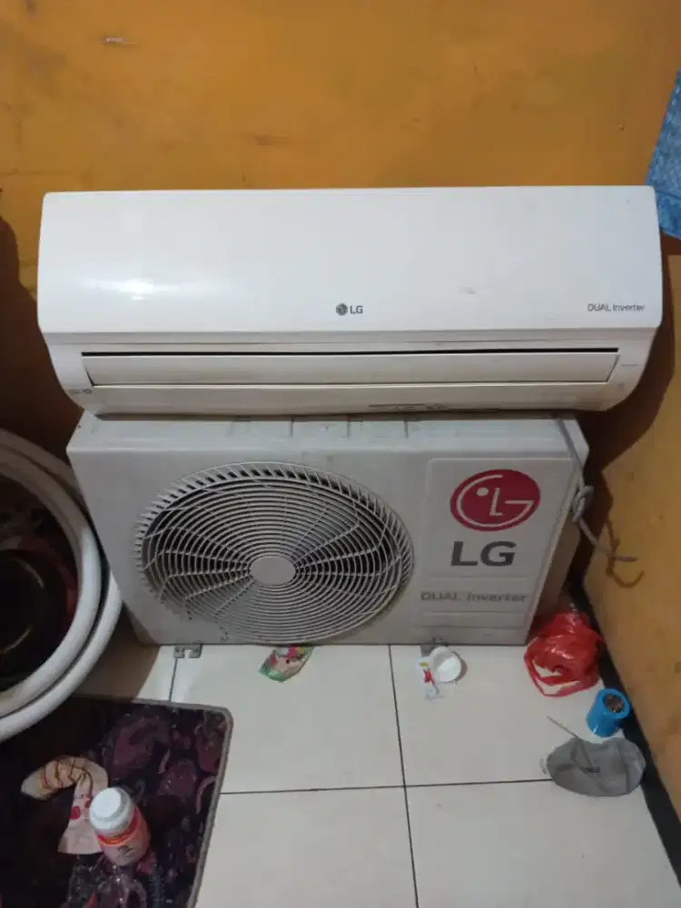 LG smart inverter 1/2 pk
