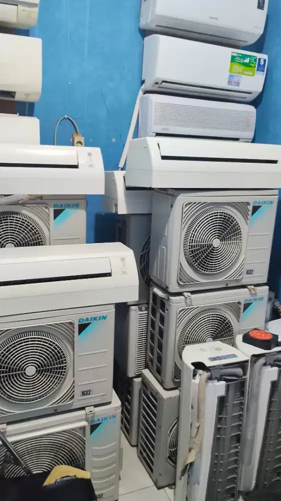 AC Daikin 1/2 pk 1 PK 3/4 PK dan 1,5 pk