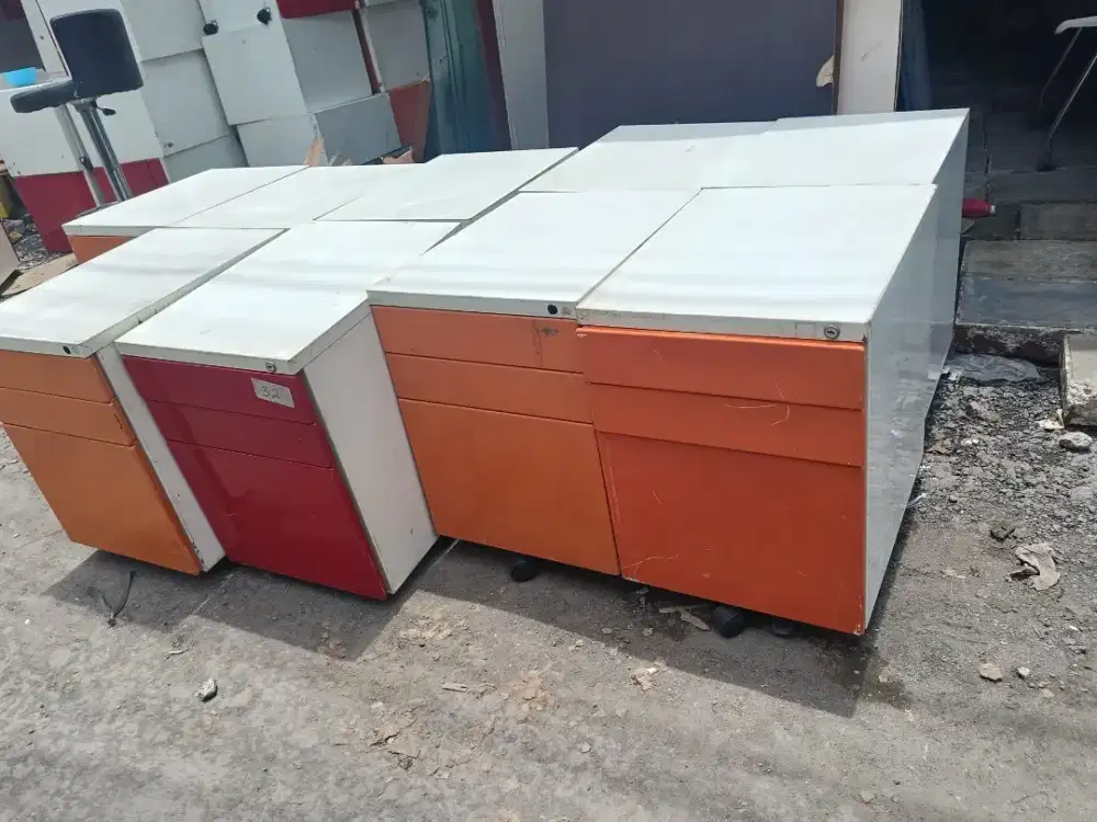 Nakas/laci/drawer, plat besi kokoh, Bekas bagus, siap pakai, non kunci