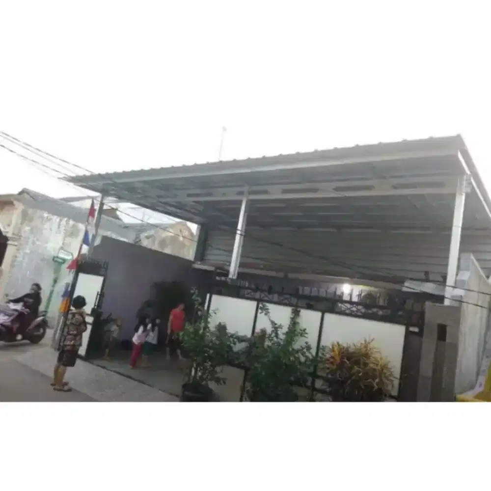 Kanopi baja ringan