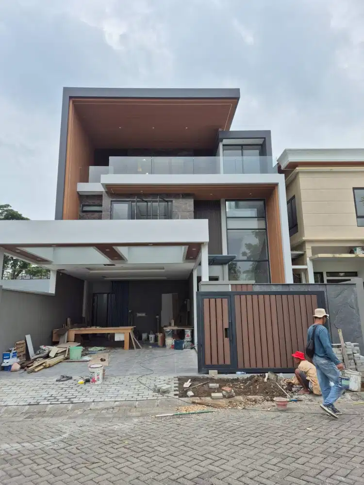 Dijual Rumah Baru Gress Citraland Woodland 3 Lantai Ada Lift Semi Furn
