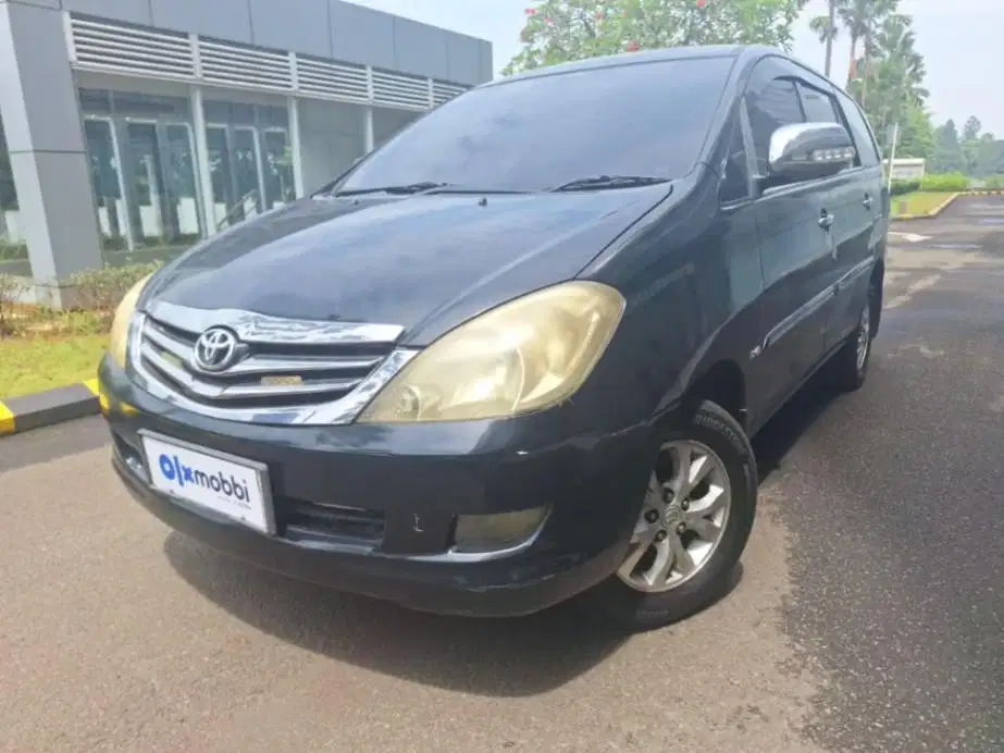 TDP Rendah -  Toyota Kijang Innova 2.0 V Bensin AT 2005 Hitam KD