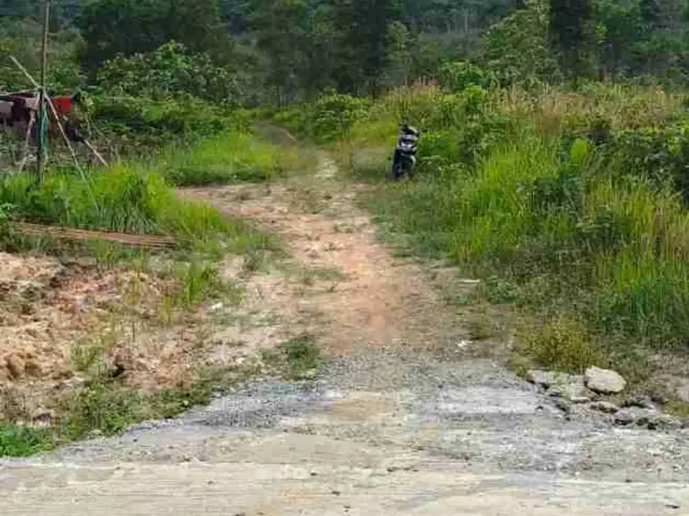 DIJUAL TANAH KAVLING 394 M2 LOKASI JALAN PENGHUBUNG KM 8 KE STADION BATAKAN BALIKPAPAN