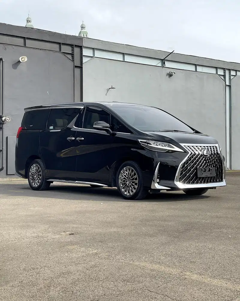 Lexus LM350 7-Seater 2020