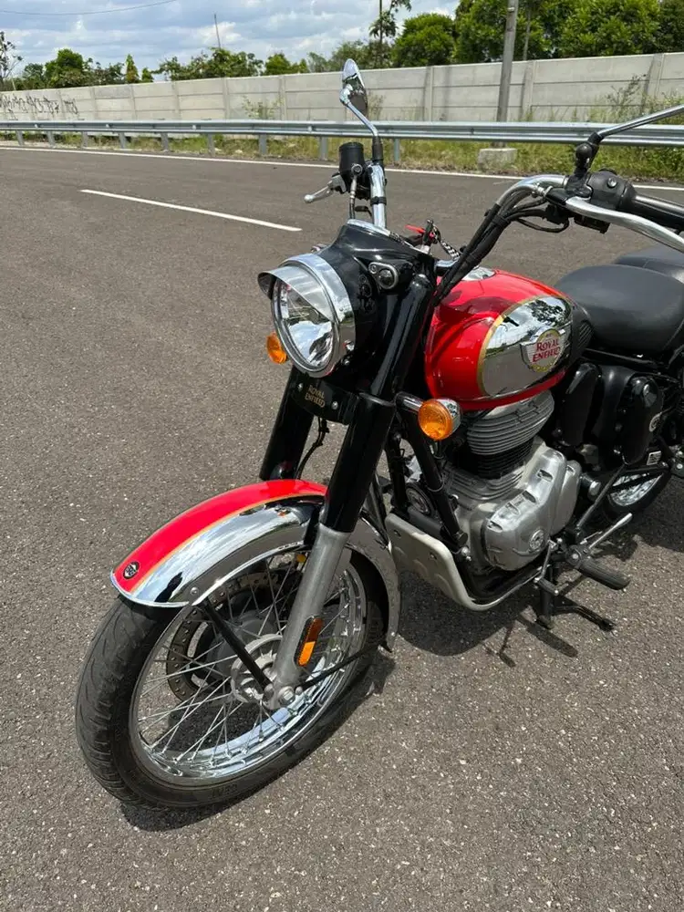 ROYAL ENFIELD CLASSIC REBORN 350 RED CHROME