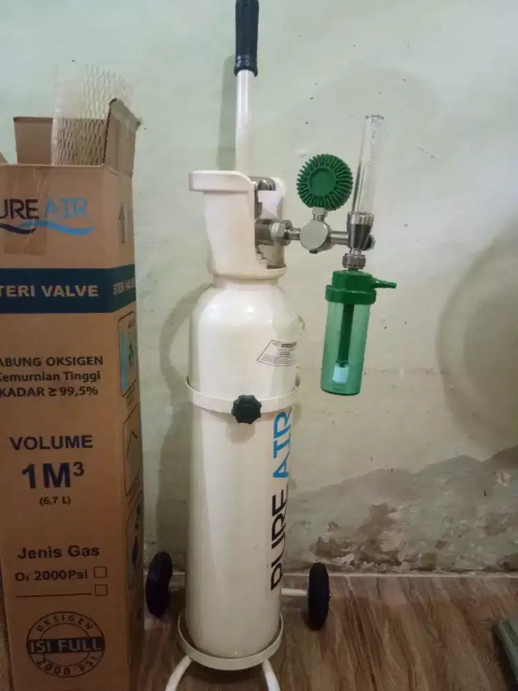 Tabung oksigen masih baru