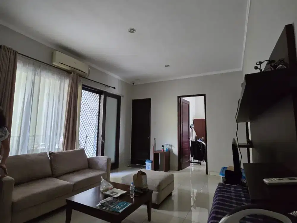 Rumah Moderen Minimlais di Emerald Bintaro Jaya - PR 15625