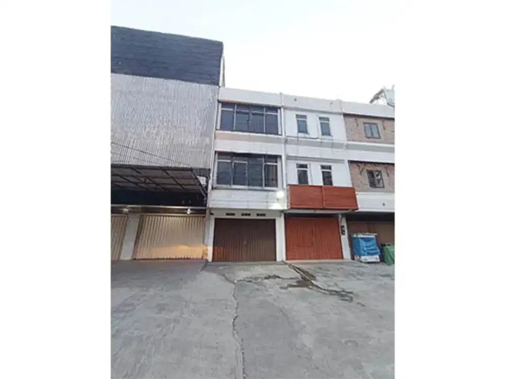 Ruko Disewakan Cengkareng  Interkota, Lingkar Luar Barat, Duri Kosambi, 3,5 Lantai